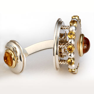 Carouselling cufflinks